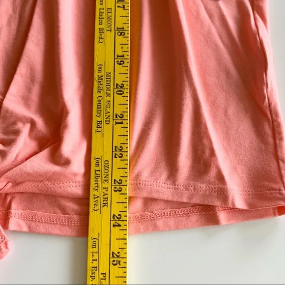 🌸New🌸 Vince Camuto Cold Shoulder Tie Front Top Sz Medium NWT - Picture 8 of 10